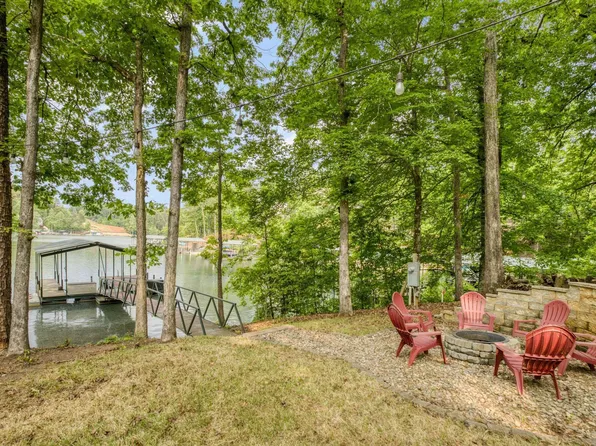 19/19A Hidden Falls Dr, West Union, SC 29696