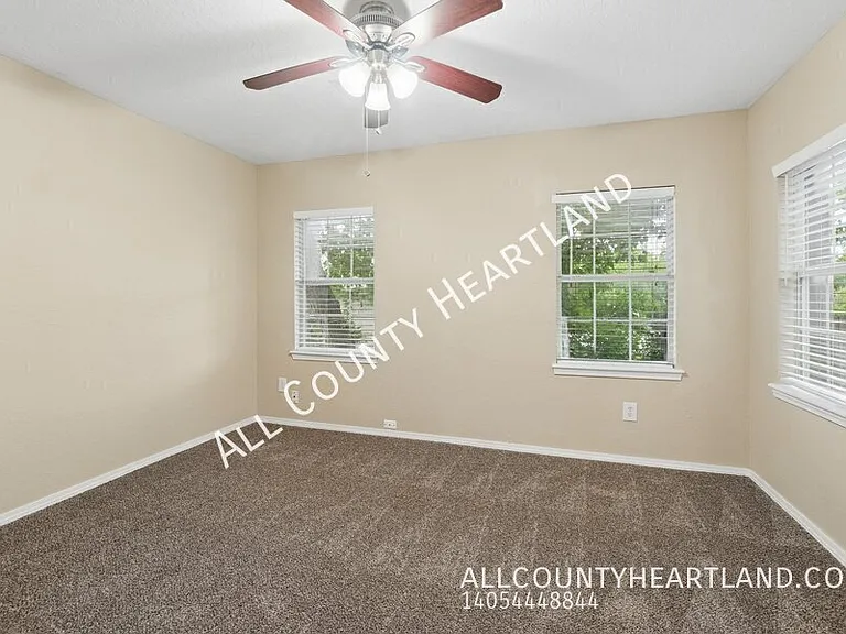 2109 NW 31st St — Photo 7