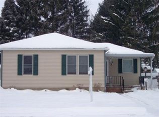 309 Randolph St, Randolph, WI 53956