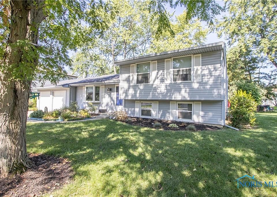 1st image of 120 Aspen Dr