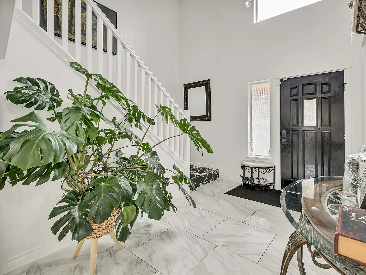 4 bed, 2276 sqft, $4,500 — Photo 3