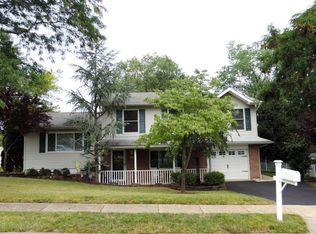 18 Wyoming Dr, Jackson, NJ