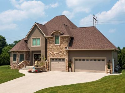 4758 Thoroughbred Loop, Erie, PA, 16506