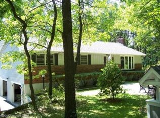 Watercrest Ave, Effort, PA 18330