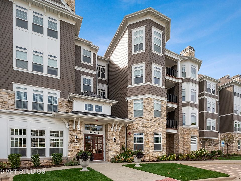 1st image of 149 W Kennedy Ln #207