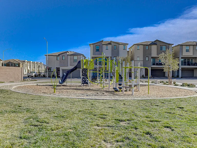 6924 Spicy Merlot St — Photo 50
