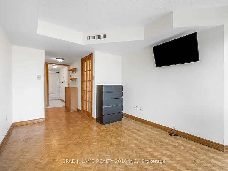 1001 Bay St #2709 — Photo 17