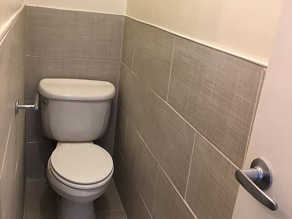 Porcelain tile bathroom