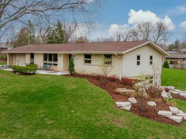 15965 Raven Rock ROAD, Brookfield, WI 53005