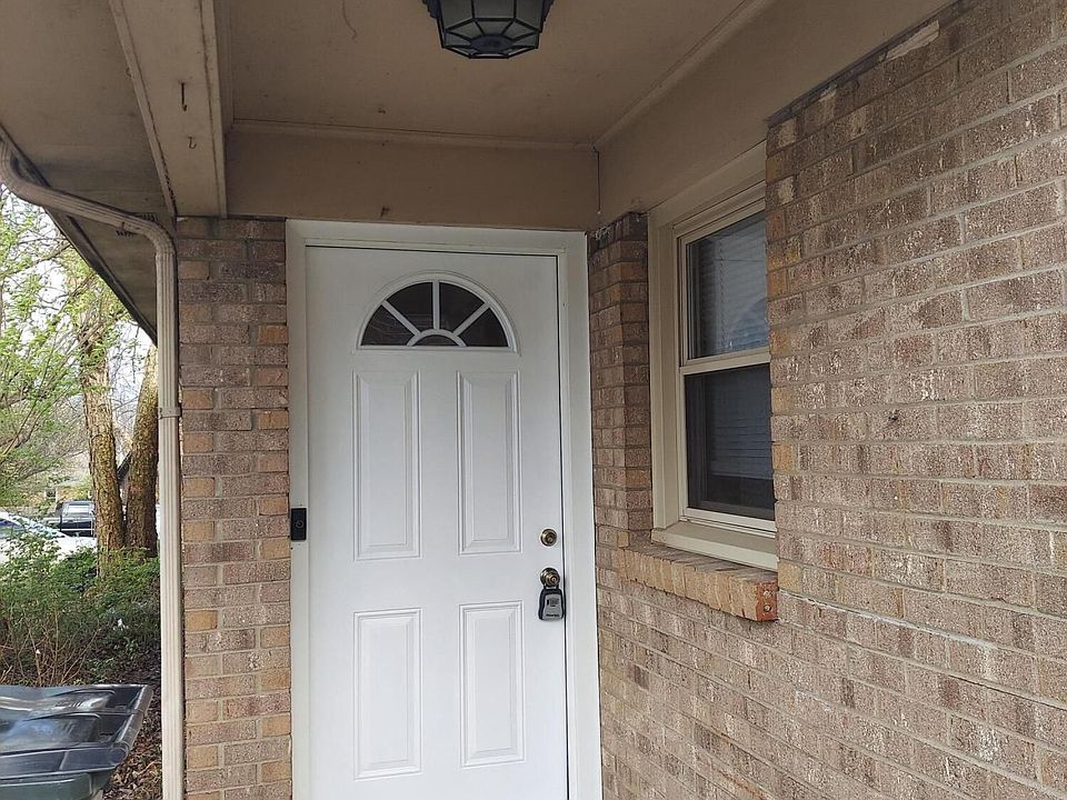 1st image of 637 Eureka Springs Dr