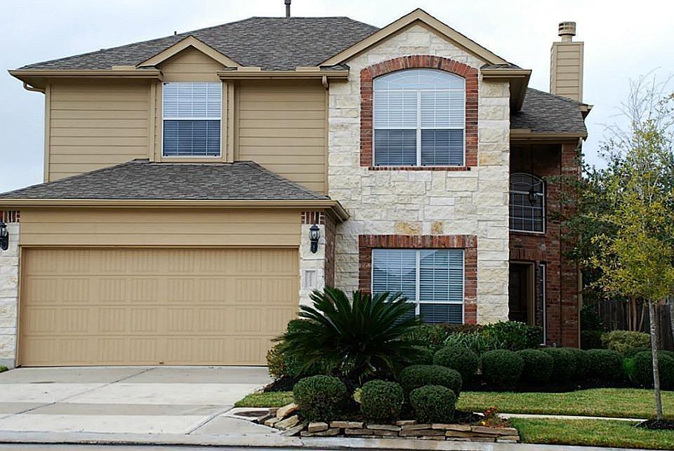 1st image of 26514 Everett Glen Ln