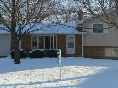 922 Chancellor Ln, Green Bay, WI, 54311