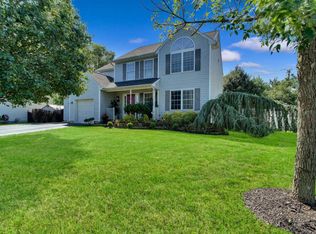 19 Crater Lake Rd, Howell, NJ 07731