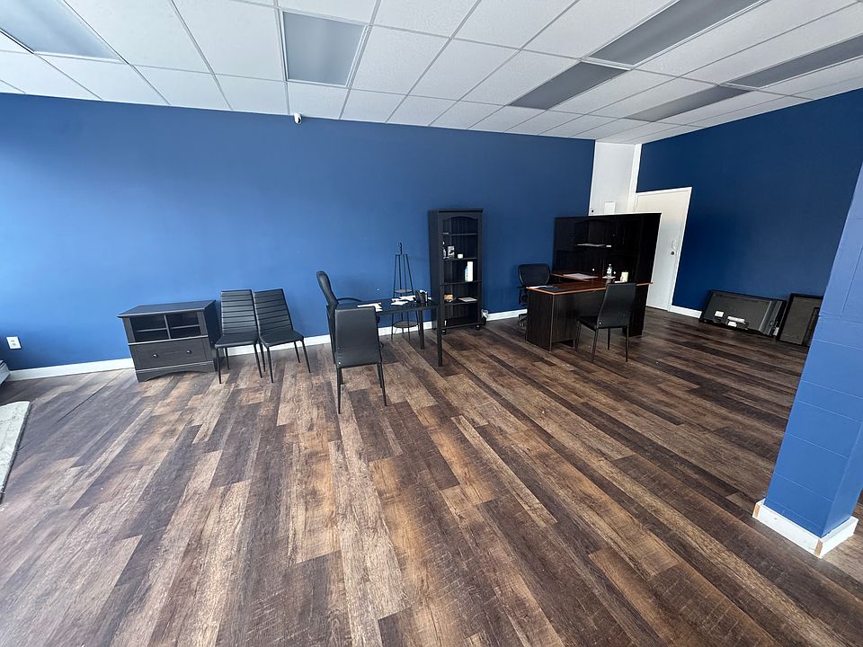 2nd image of 350 Main St #1