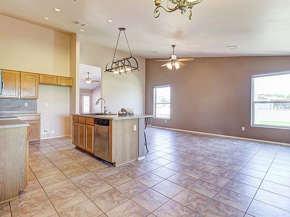 3rd image of 25337 W Pueblo Ave