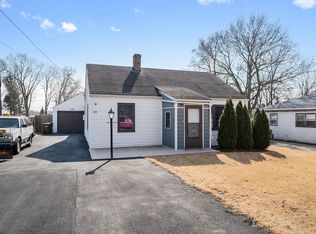 319 Sawyer Rd, Rockford, IL 61109