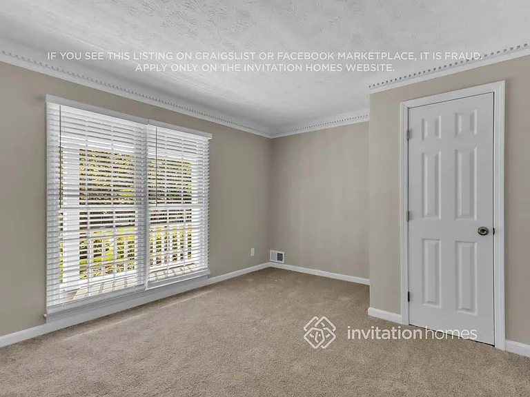 460 Glendale Ct — Photo 14