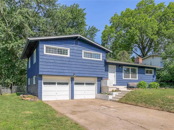 6870 N Montrose Ave, Kansas City, MO 64151