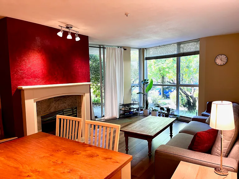 8460 Jellicoe St — Photo 3