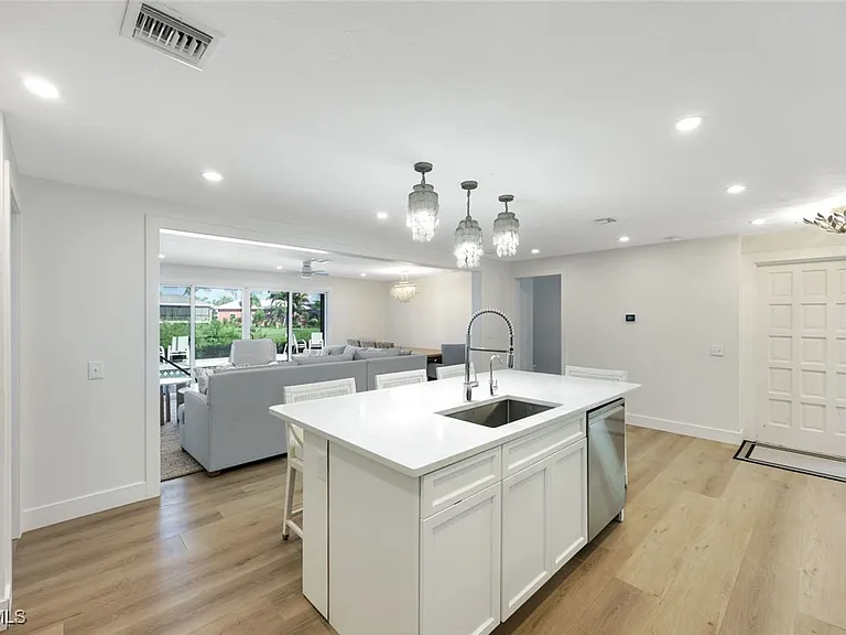 707 Durion Ct — Photo 11