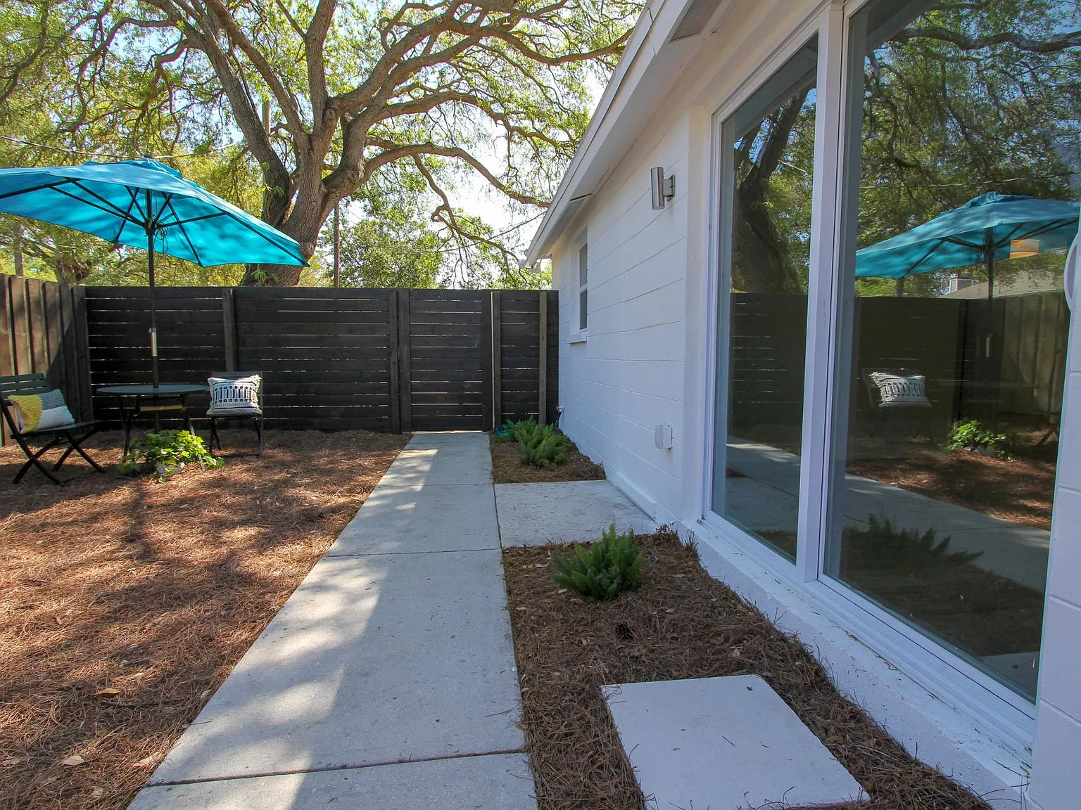 2 bed, $2,300 — Photo 3
