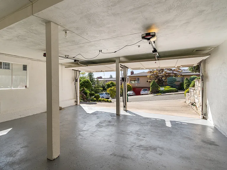 Attached Garage
