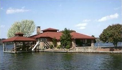 1st image of 106 Farr Shores Cv
