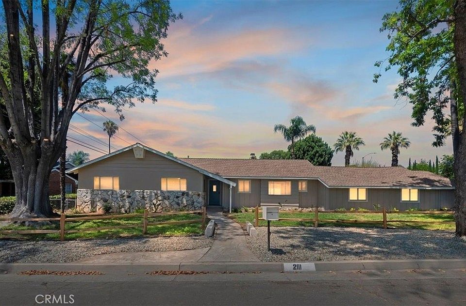 1st image of 2111 Elsinore Rd