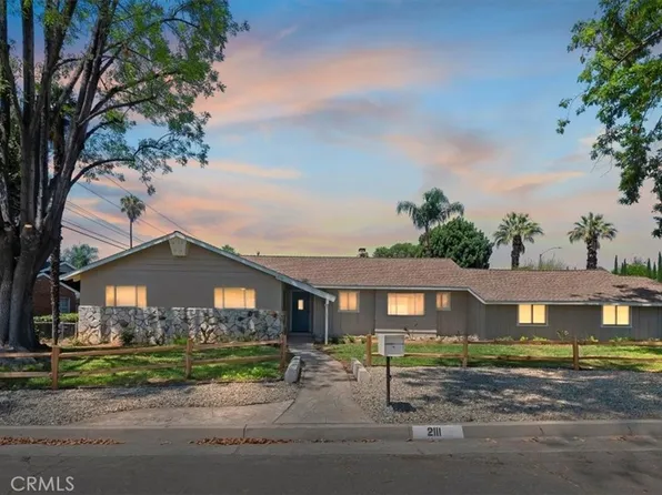 2111 Elsinore Rd, Riverside, CA 92506