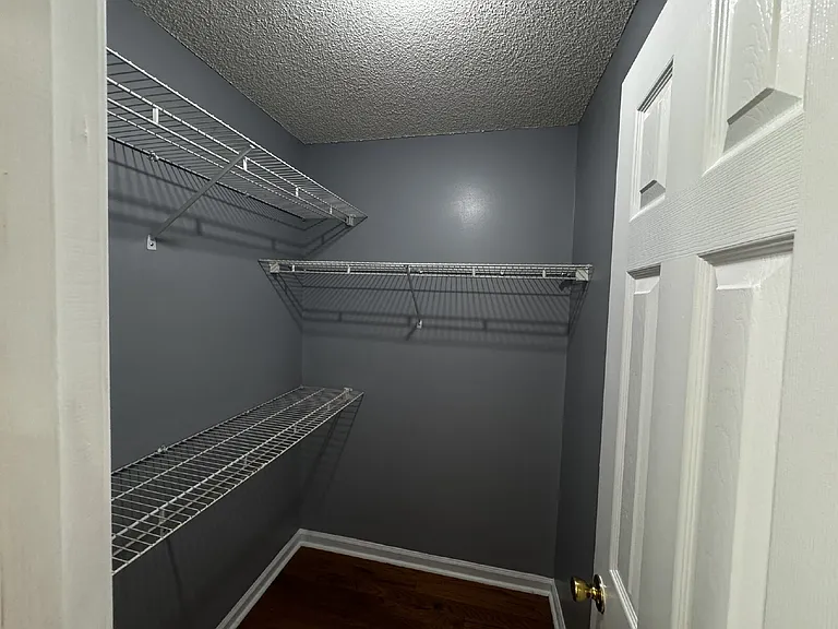 208 Easy St — Photo 16