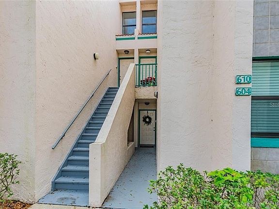2nd image of 604 Sweet Bay Cir