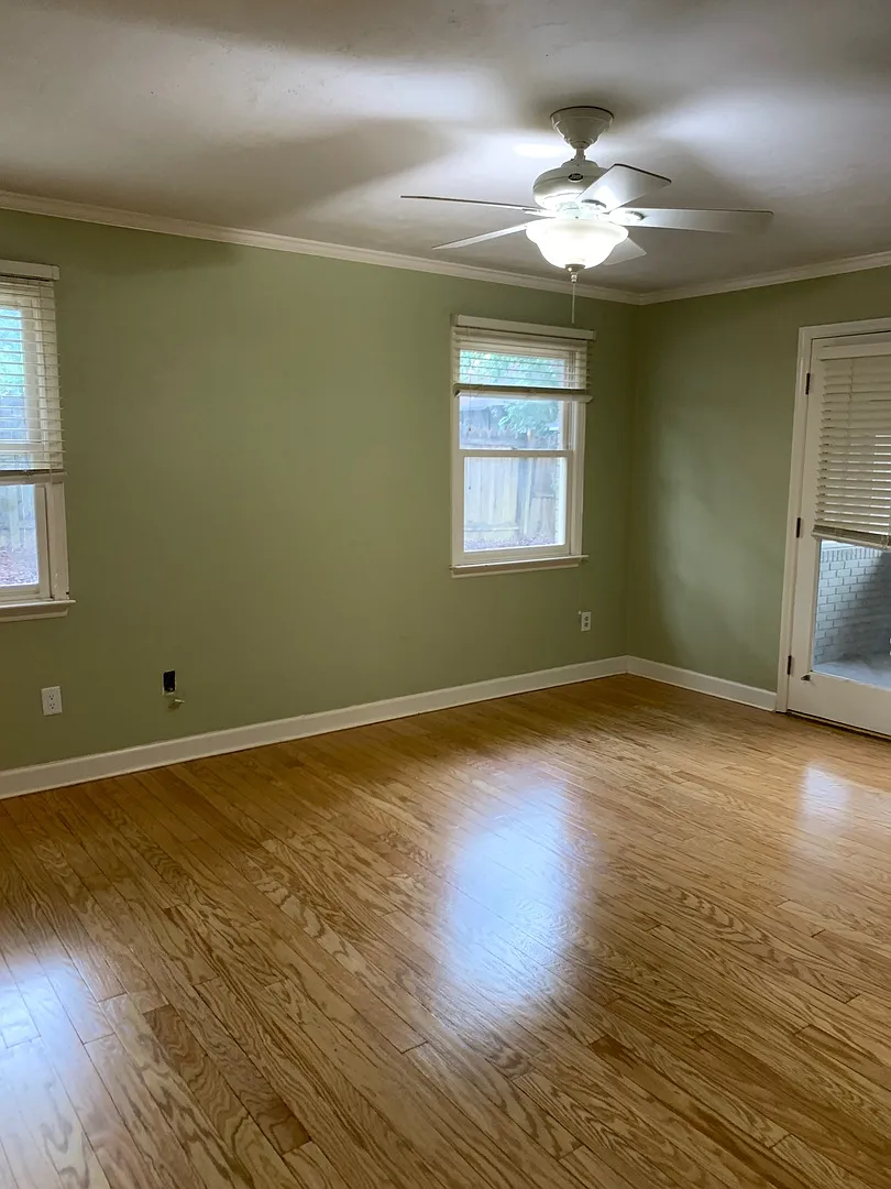Gorgeous 2 bed 2 bath home walking distance to Costco Available 11/6/2026 — Photo 1