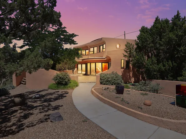 5 Monticello Dr, Albuquerque, NM 87123