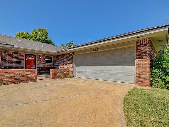 3rd image of 222 N Mercedes Dr