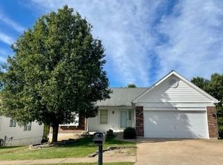 1521 Fox Ridge Ct, Arnold, MO 63010