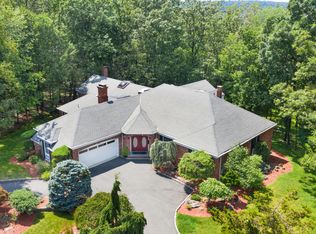 14 Woodstone Dr, Cedar Grove, NJ 07009