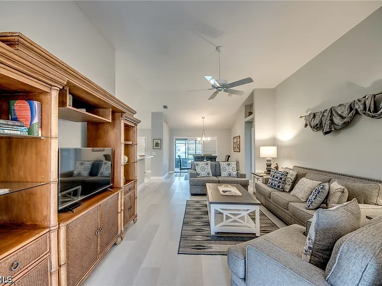 15472 Admiralty Cir #2 — Photo 7