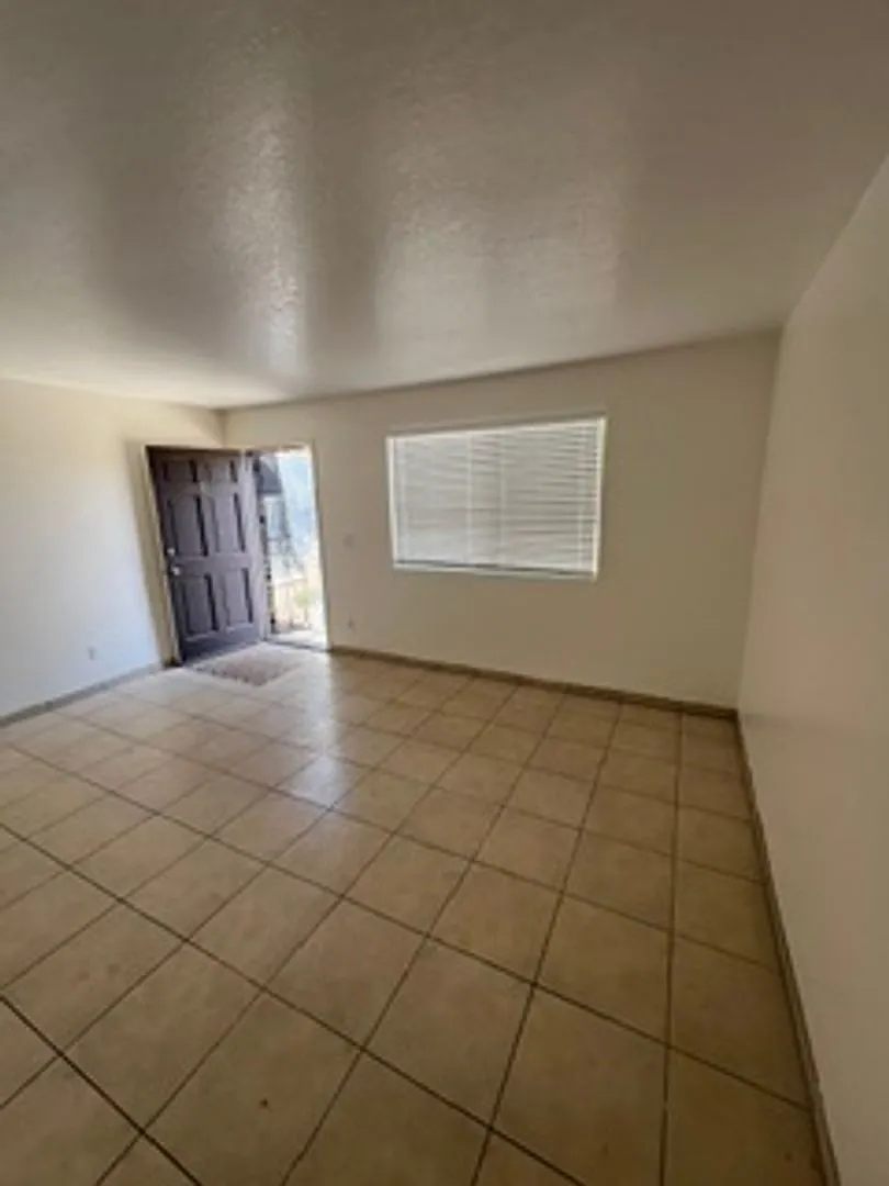 699 W Ray Road-(3867CMOS $)-21218759 — Photo 2