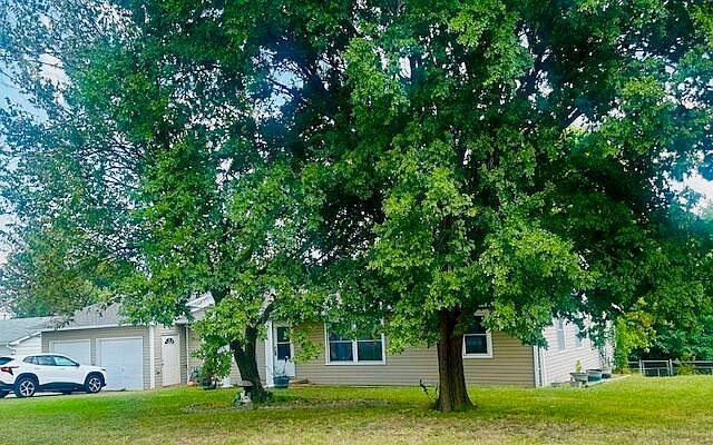 2nd image of 705 Juanita Street