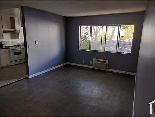 2 bed, $2,887 — Photo 4