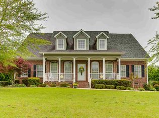 100 Forest Cove Ln, Greer, SC 29651