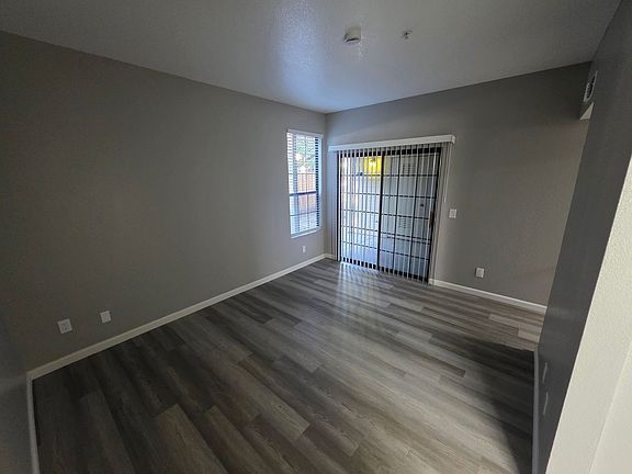3rd image of 2411 Mission Ave #434
