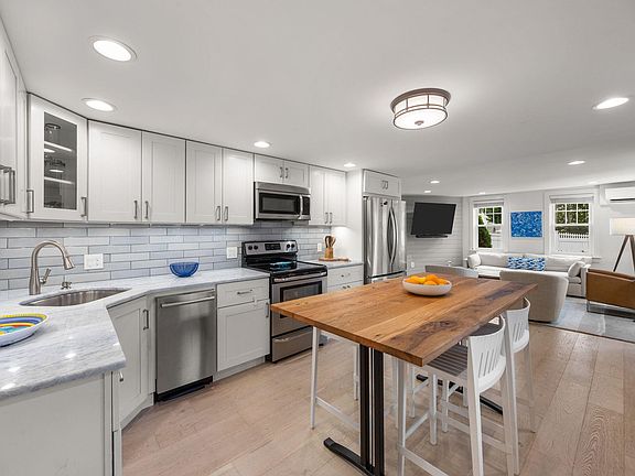 3rd image of 48 Pleasant Street Unit 1