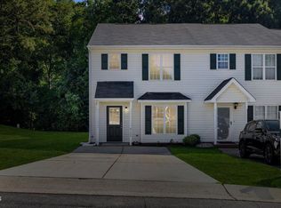 4721 Tanglewood Oaks St, Raleigh, NC 27610