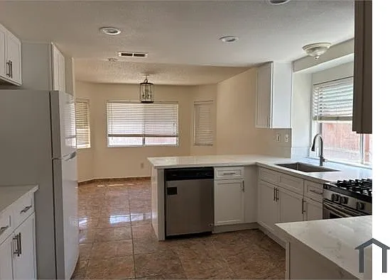 13176 Tonikan Dr — Photo 7