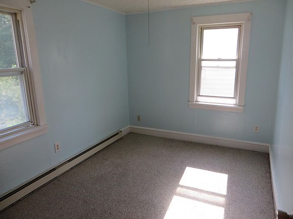 5th image of 18 Holly St