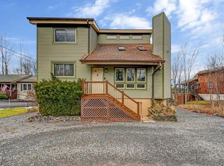 13 Glenwood Ln, Lake Ariel, PA 18436