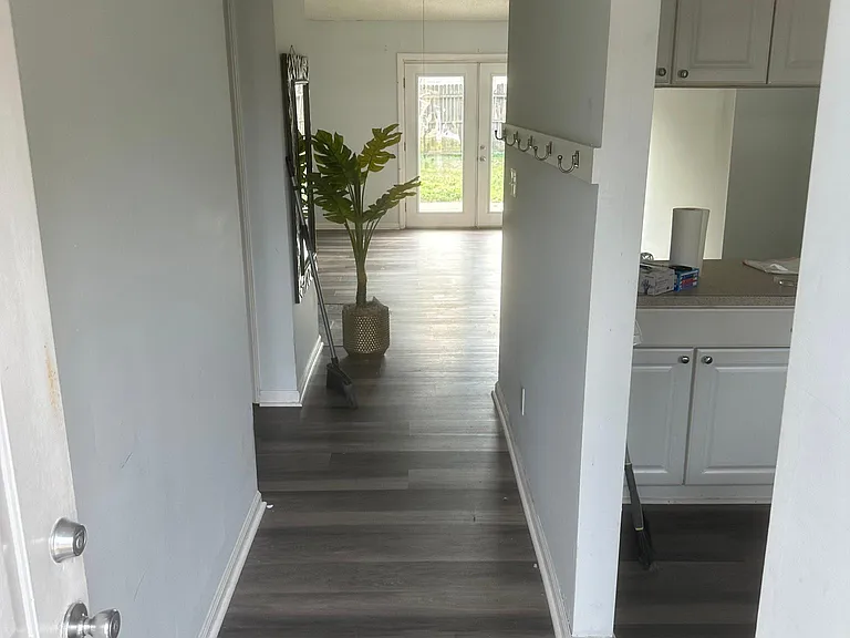 103 Fletcher Pl — Photo 17