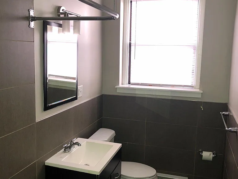 5400 Walnut St #9 — Photo 4