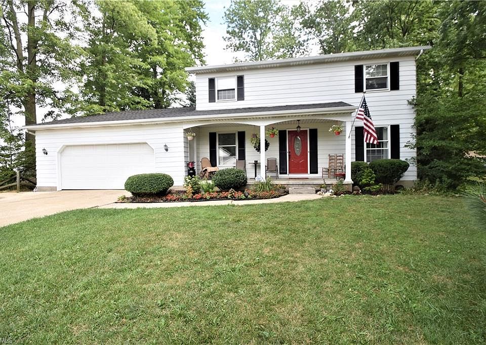 1st image of 192 Hemlock Dr